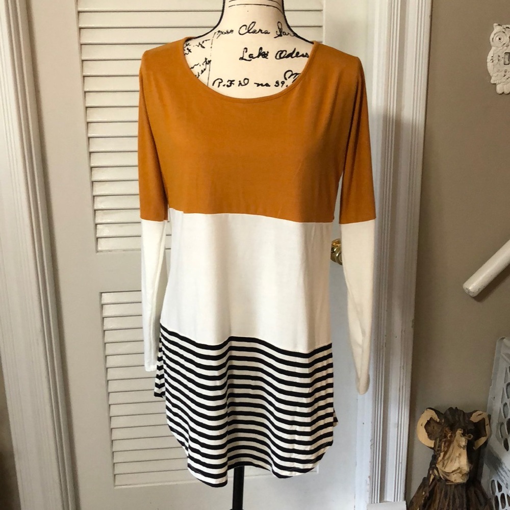 NWOT Zenana Premium tunic